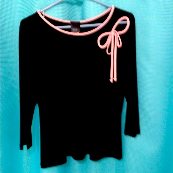 j.t.b. Tops - 🎀 3 for $15🎀So pretty and comfortable